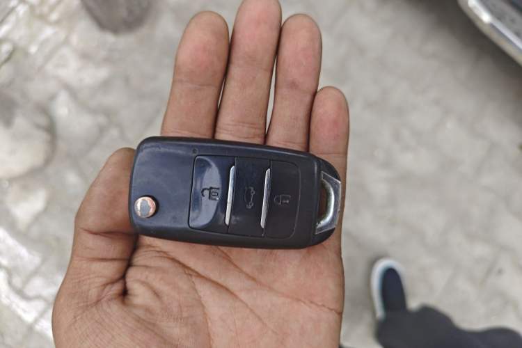 Used CHANGAN CS35 2014 1.6L Manual Luxury Model China IV Standard Vehicle Key