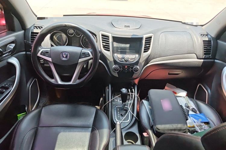 Used CHANGAN CS35 2014 1.6L Automatic Luxury Model China IV Standard Center Console