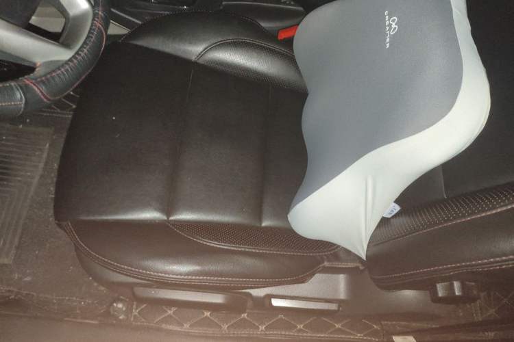 Used CHANGAN CS35 2014 1.6L Automatic Luxury Model China IV Standard Driver Seat
