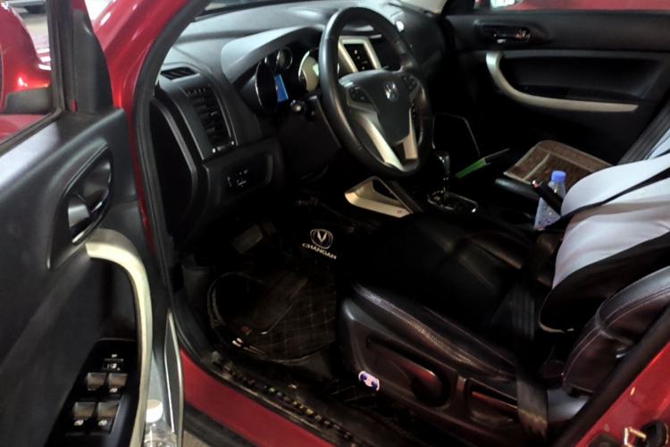 Used CHANGAN CS35 2014 1.6L Automatic Luxury Model China IV Standard Driver Seat