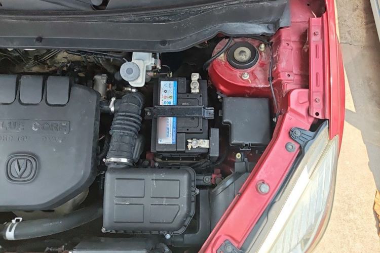 Used CHANGAN CS35 2014 1.6L Automatic Luxury Model China IV Standard Engine Bay Left