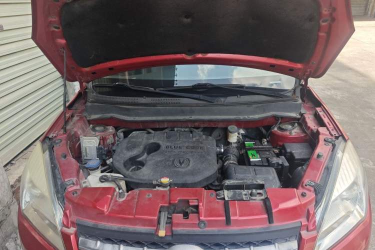 Used CHANGAN CS35 2014 1.6L Manual Luxury Model China IV Standard Engine Bay