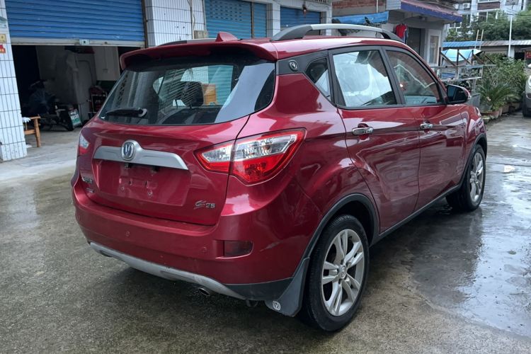Used CHANGAN CS35 2014 1.6L Automatic Luxury Model China IV Standard Exterior 3