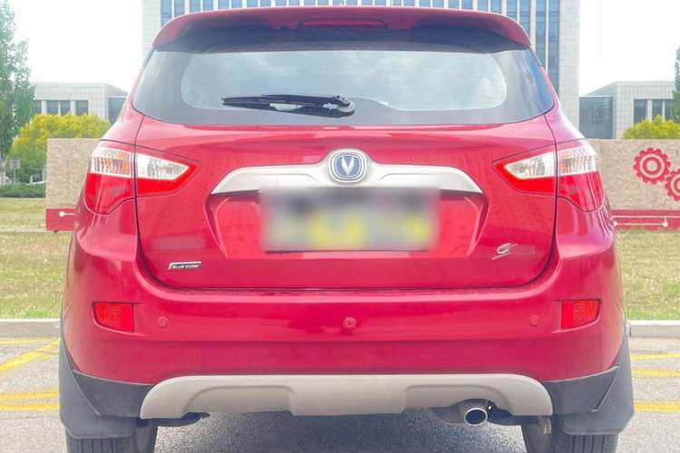 Used CHANGAN CS35 2014 1.6L Automatic Luxury Model China IV Standard Exterior 6