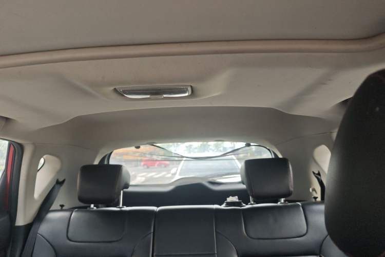 Used CHANGAN CS35 2014 1.6L Manual Luxury Model China IV Standard Headliner