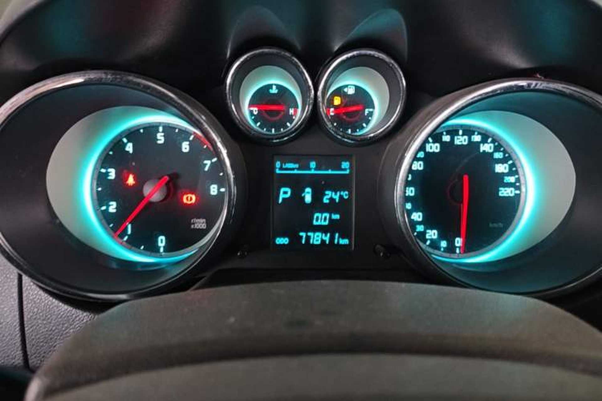 Used CHANGAN CS35 2014 1.6L Automatic Luxury Navigation Model China IV Standard Instrument Cluster