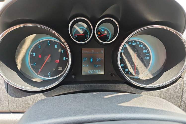 Used CHANGAN CS35 2014 1.6L Automatic Luxury Model China IV Standard Instrument Cluster