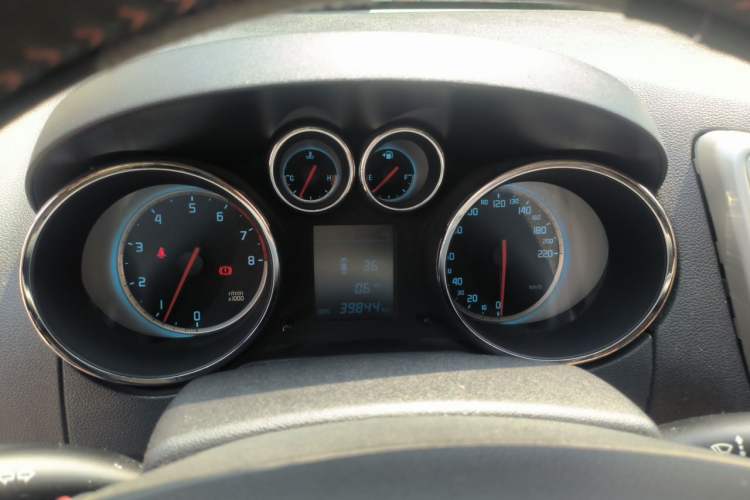 Used CHANGAN CS35 2014 1.6L Manual Luxury Navigation Model China IV Standard Instrument Cluster