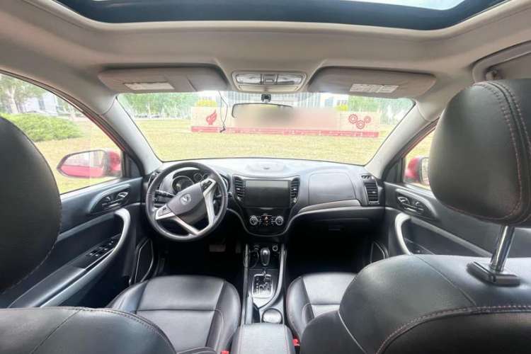 Used CHANGAN CS35 2014 1.6L Automatic Luxury Model China IV Standard Interior 6