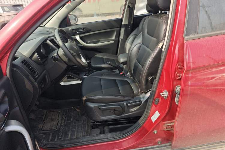 Used CHANGAN CS35 2014 1.6L Manual Luxury Model China IV Standard Left Front Seat