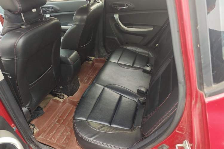 Used CHANGAN CS35 2014 1.6L Manual Luxury Model China IV Standard Left Rear Seat