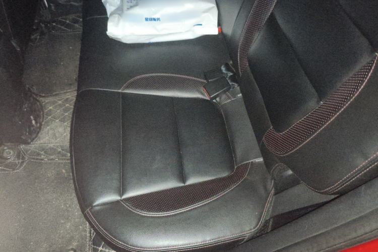 Used CHANGAN CS35 2014 1.6L Automatic Luxury Model China IV Standard Left Rear Seat