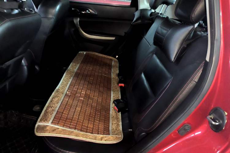 Used CHANGAN CS35 2014 1.6L Automatic Luxury Model China IV Standard Left Rear Seat