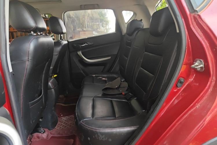 Used CHANGAN CS35 2014 1.6L Automatic Luxury Navigation Model China IV Standard Left Rear Seat