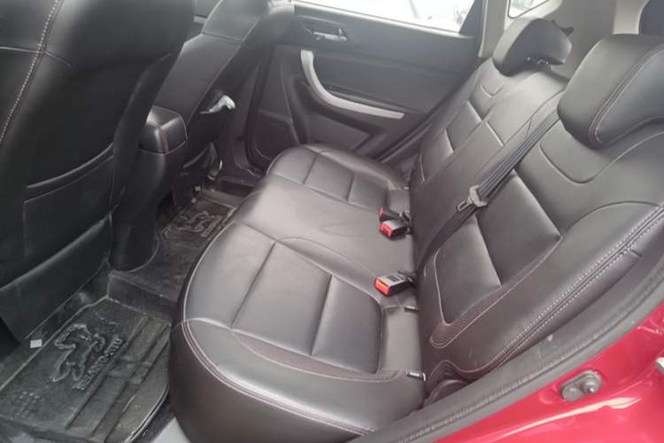 Used CHANGAN CS35 2014 1.6L Automatic Luxury Navigation Model China IV Standard Left Rear Seat