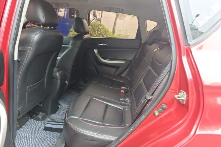 Used CHANGAN CS35 2014 1.6L Automatic Luxury Model China IV Standard Left Rear Seat