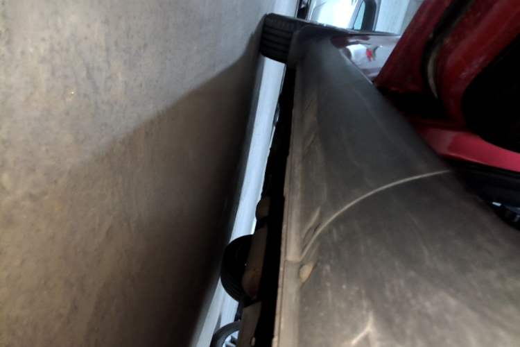 Used CHANGAN CS35 2014 1.6L Automatic Luxury Model China IV Standard Left Side Sill