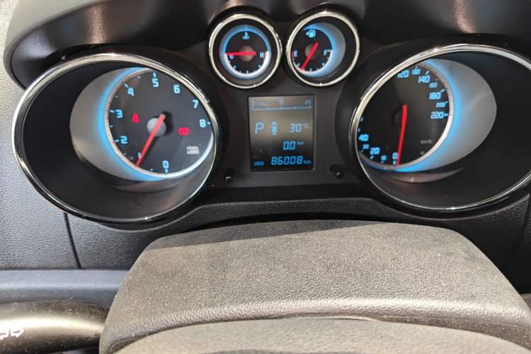 Used CHANGAN CS35 2014 1.6L Automatic Luxury Navigation Model China IV Standard Odometer Close Up