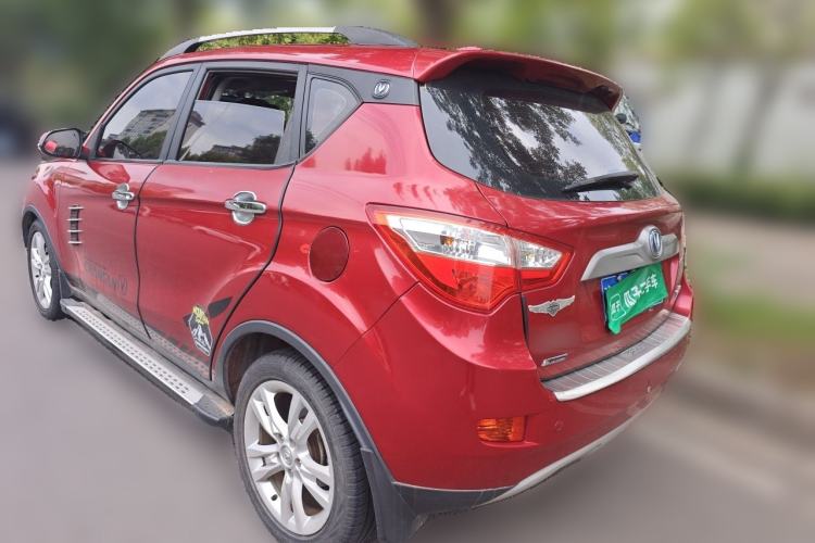 Used CHANGAN CS35 2014 1.6L Automatic Luxury Model China IV Standard Rear Left 45 Deg