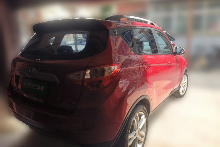 Used CHANGAN CS35 2014 1.6L Manual Luxury Navigation Model China IV Standard Rear Right 45 Deg