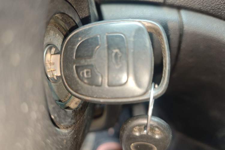 Used CHANGAN CS35 2014 1.6L Manual Luxury Model China IV Standard Vehicle Key