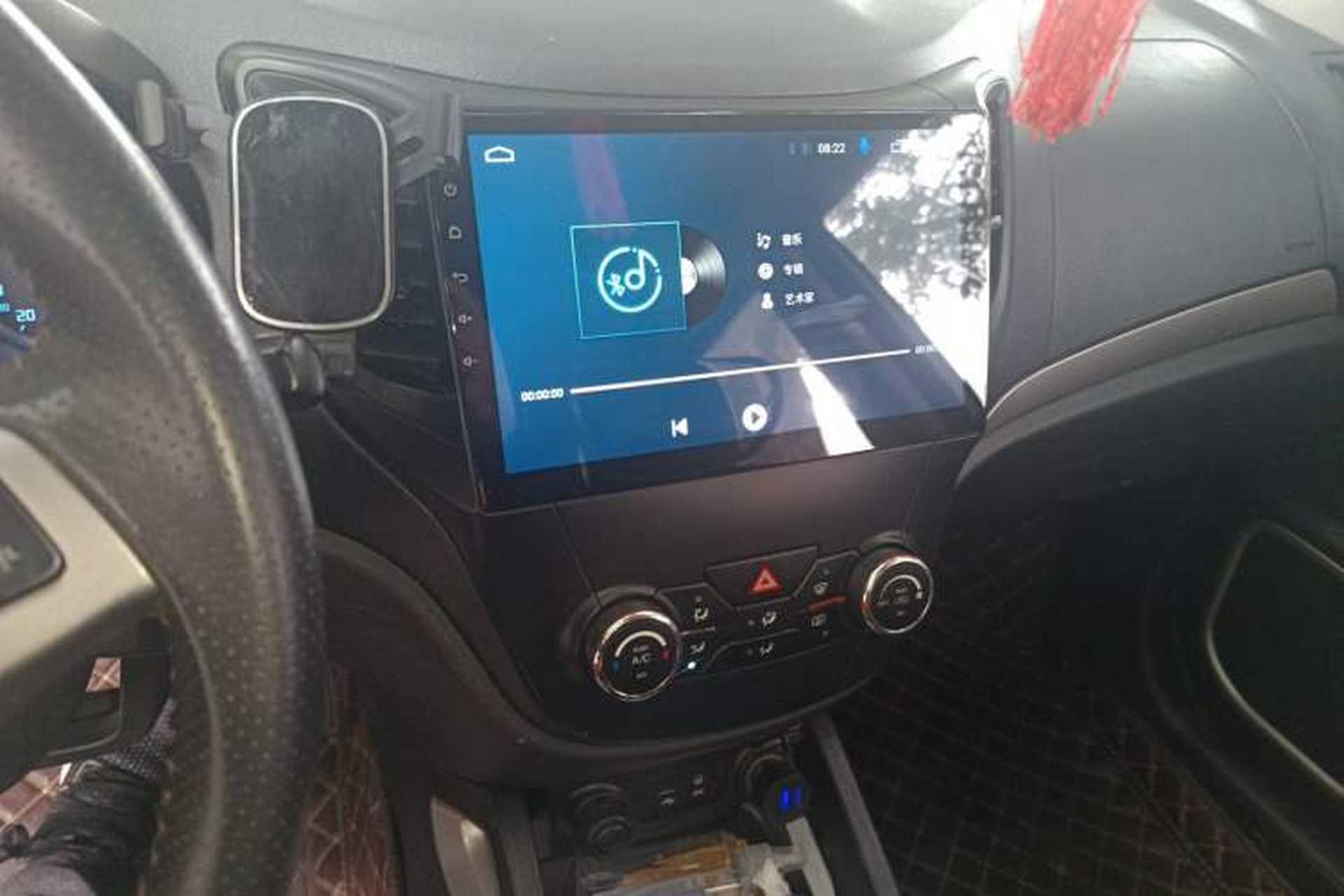 Used CHANGAN CS35 2014 1.6L Automatic Luxury Model China IV Standard Audio And AC Panel