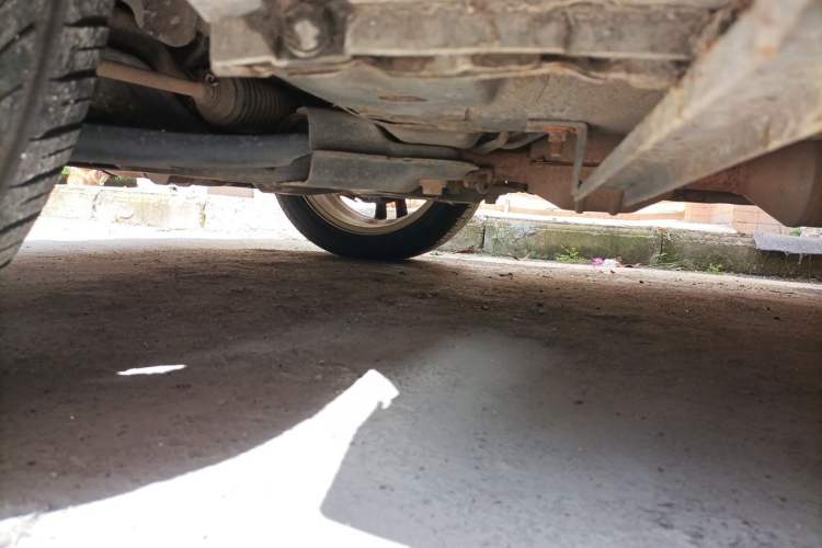 Used CHANGAN CS35 2014 1.6L Manual Luxury Model China IV Standard Chassis Front Left