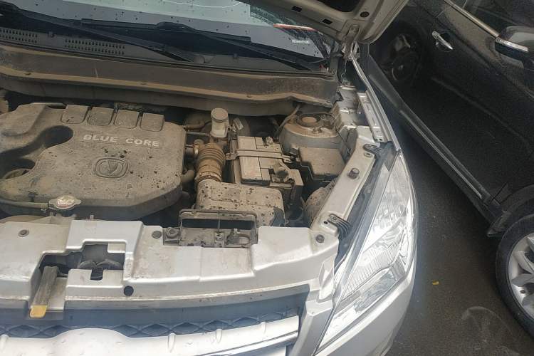Used CHANGAN CS35 2014 1.6L Automatic Luxury Model China IV Standard Engine Bay Left