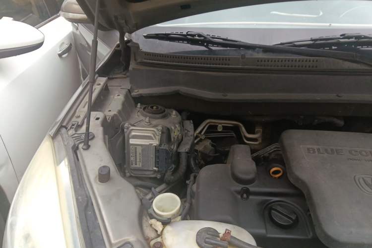 Used CHANGAN CS35 2014 1.6L Manual Luxury Model China V Standard Engine Bay Right