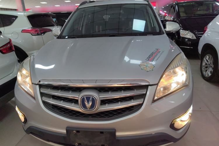 Used CHANGAN CS35 2014 1.6L Automatic Luxury Model China IV Standard Exterior 1