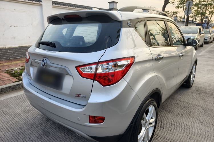 Used CHANGAN CS35 2014 1.6L Manual Luxury Model China IV Standard Exterior 5