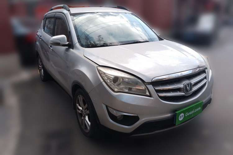 Used CHANGAN CS35 2014 1.6L Automatic Luxury Model China V Standard Front Right 45 Deg