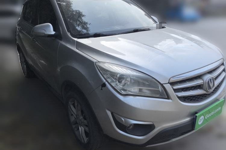 Used CHANGAN CS35 2014 1.6L Automatic Luxury Navigation Model China IV Standard Front Right 45 Deg