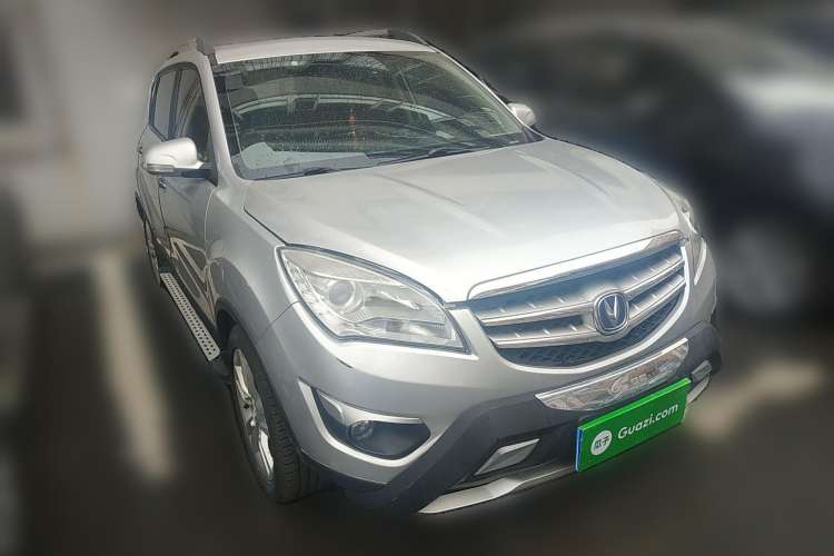 Used CHANGAN CS35 2014 1.6L Automatic Luxury Model China IV Standard Front Right 45 Deg
