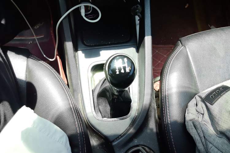 Used CHANGAN CS35 2014 1.6L Manual Luxury Model China IV Standard Gear Lever