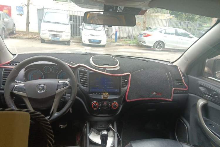 Used CHANGAN CS35 2014 1.6L Manual Luxury Model China V Standard Headliner