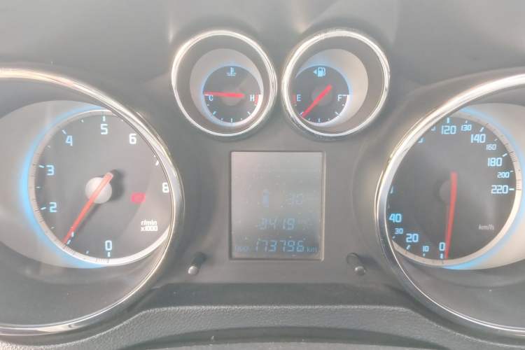 Used CHANGAN CS35 2014 1.6L Manual Luxury Navigation Model China IV Standard Instrument Cluster