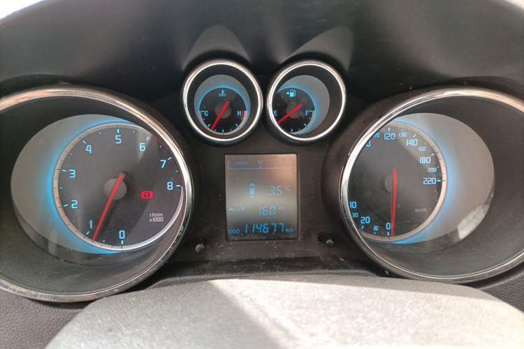Used CHANGAN CS35 2014 1.6L Manual Luxury Model China IV Standard Instrument Cluster