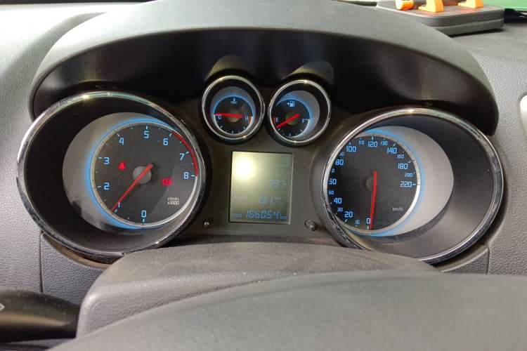 Used CHANGAN CS35 2014 1.6L Automatic Comfort Model China IV Standard Instrument Cluster