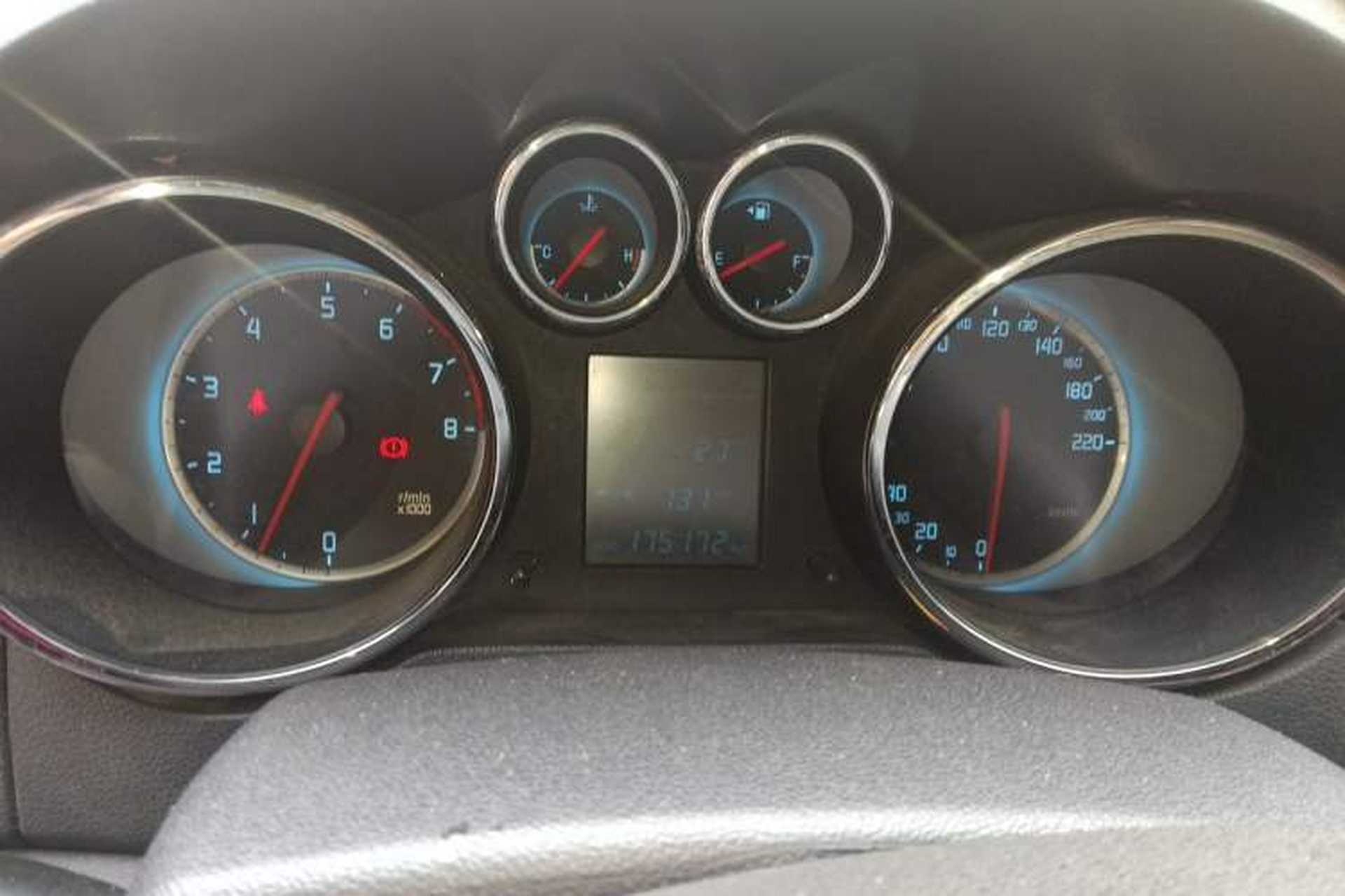 Used CHANGAN CS35 2014 1.6L Manual Luxury Model China V Standard Instrument Cluster