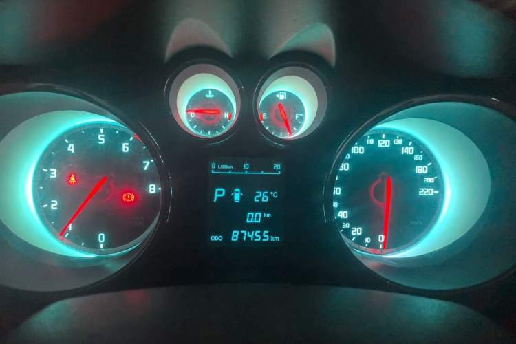 Used CHANGAN CS35 2014 1.6L Automatic Luxury Model China IV Standard Instrument Cluster