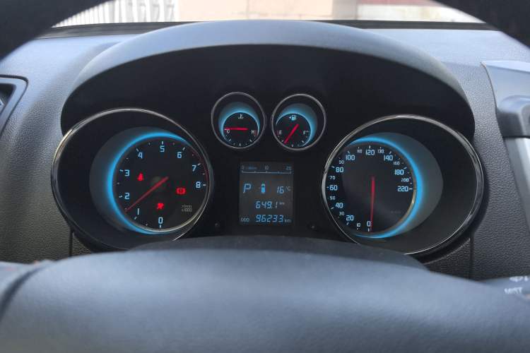 Used CHANGAN CS35 2014 1.6L Automatic Luxury Navigation Model China IV Standard Instrument Cluster