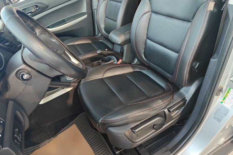 Used CHANGAN CS35 2014 1.6L Manual Luxury Model China IV Standard Left Front Seat
