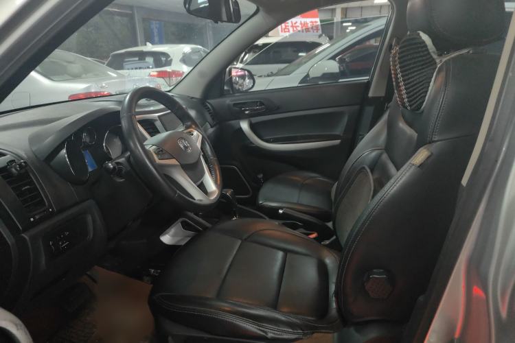 Used CHANGAN CS35 2014 1.6L Automatic Luxury Model China IV Standard Left Front Seat