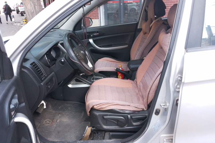 Used CHANGAN CS35 2014 1.6L Automatic Luxury Model China V Standard Left Front Seat