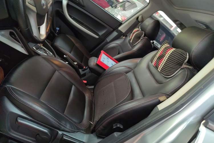 Used CHANGAN CS35 2014 1.6L Automatic Luxury Model China IV Standard Left Front Seat