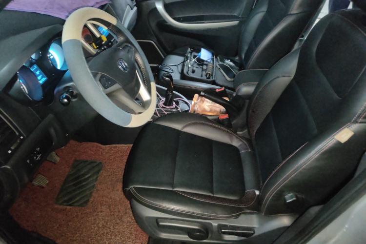 Used CHANGAN CS35 2014 1.6L Manual Luxury Model China IV Standard Left Front Seat