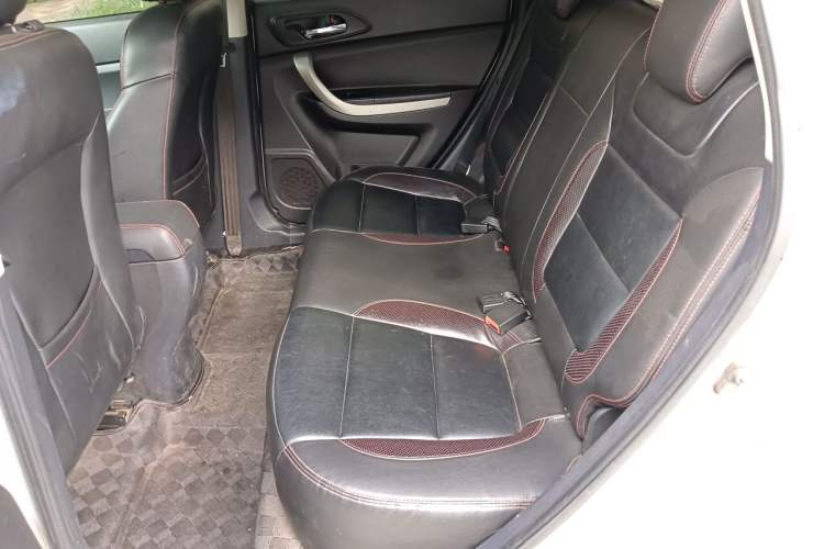 Used CHANGAN CS35 2014 1.6L Automatic Comfort Model China IV Standard Left Rear Seat