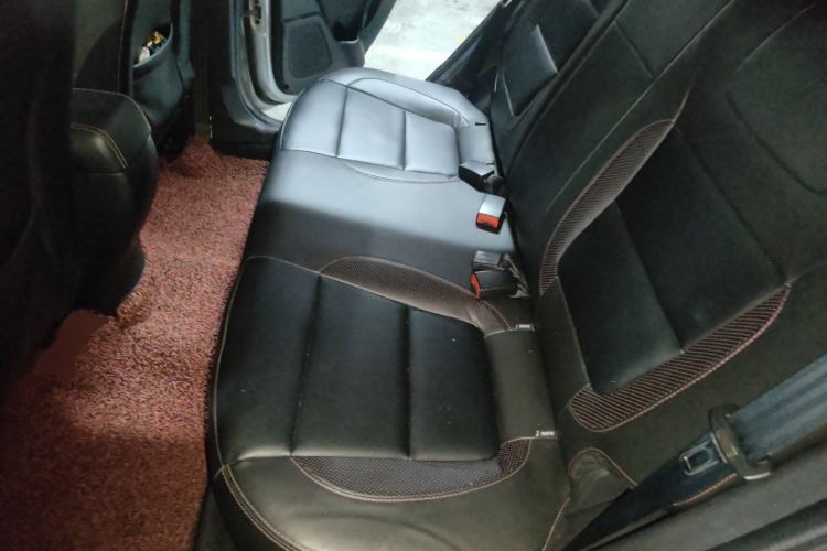 Used CHANGAN CS35 2014 1.6L Manual Luxury Model China IV Standard Left Rear Seat
