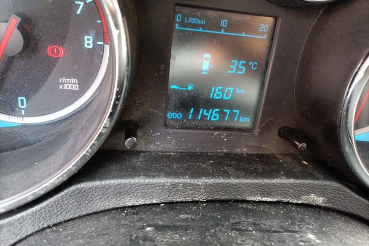 Used CHANGAN CS35 2014 1.6L Manual Luxury Model China IV Standard Odometer Close Up